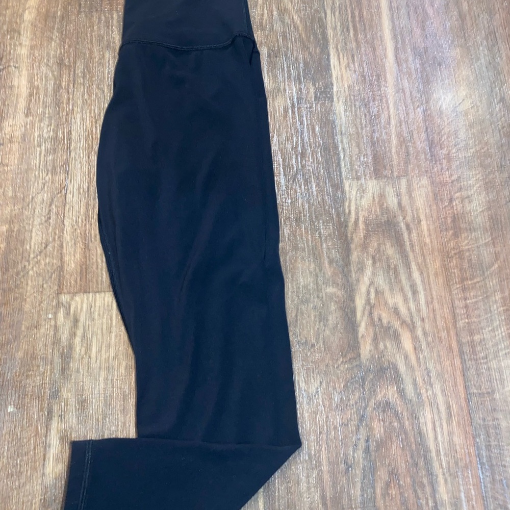 Like New Black Athleta Leggings Transcend 7/8 size Medium
